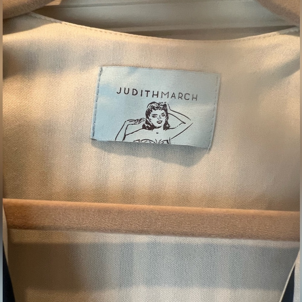 Judith March Cream and Tan Garment - Picture 3 of 4